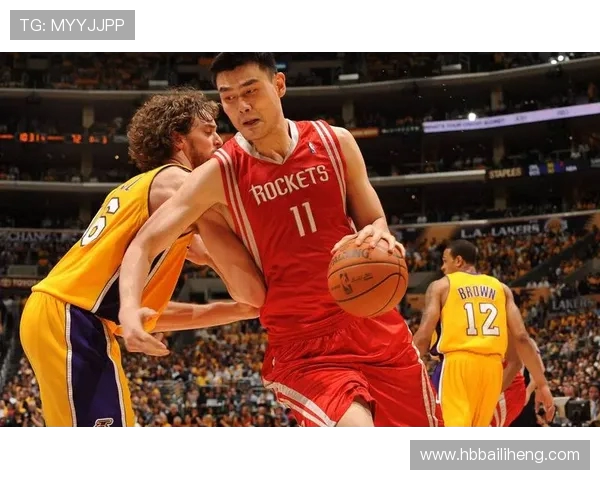 姚明与奥尼尔的巅峰对决谁才是篮球巨星的真正代表 姚明与奥尼尔的巅峰对决谁才是篮球巨星的真正代表